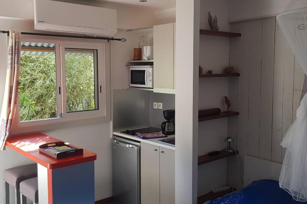 Studio avec jardin, lit king size, 800 m plage Le Diamant Extérieur photo