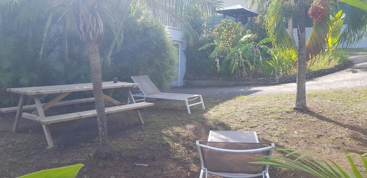Studio avec jardin, lit king size, 800 m plage Le Diamant Extérieur photo